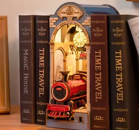 Book Nook e Casa em Miniatura: diferenças, estilos e como usar na decoração  